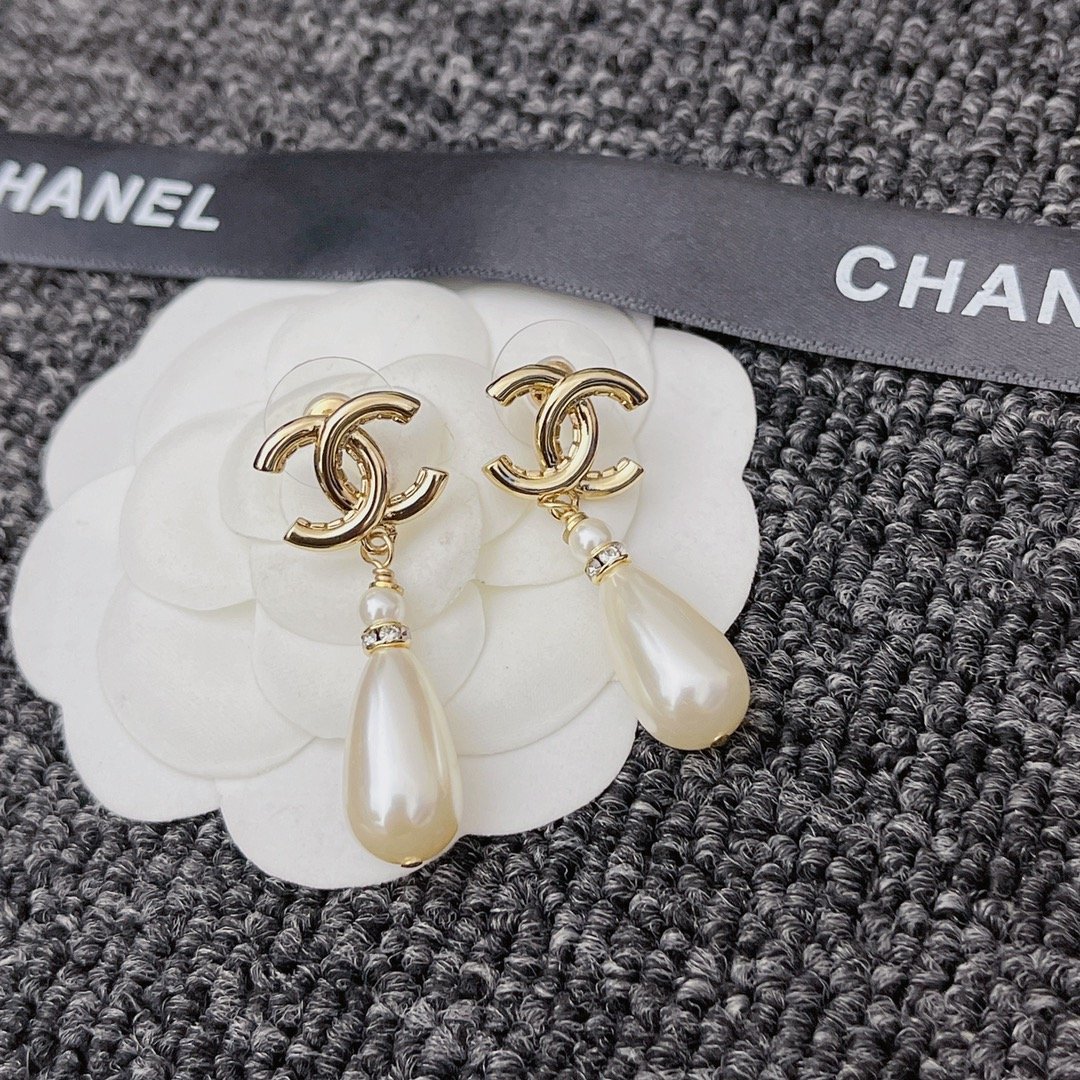 Ch**el Cc Pearl Drop Earrings A98327