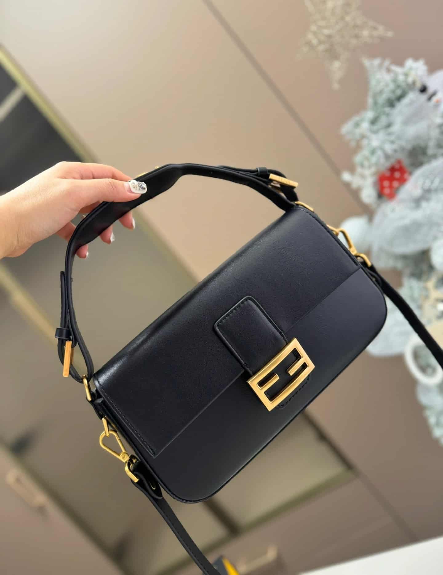 F**di Baguette Bag Black Leather 25Cm 8Br822Apg6F1Cfj