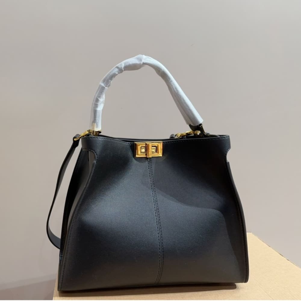 F**di Peekaboo X Lite Medium Black 29Cm 8Bn310A5E9F19Ph