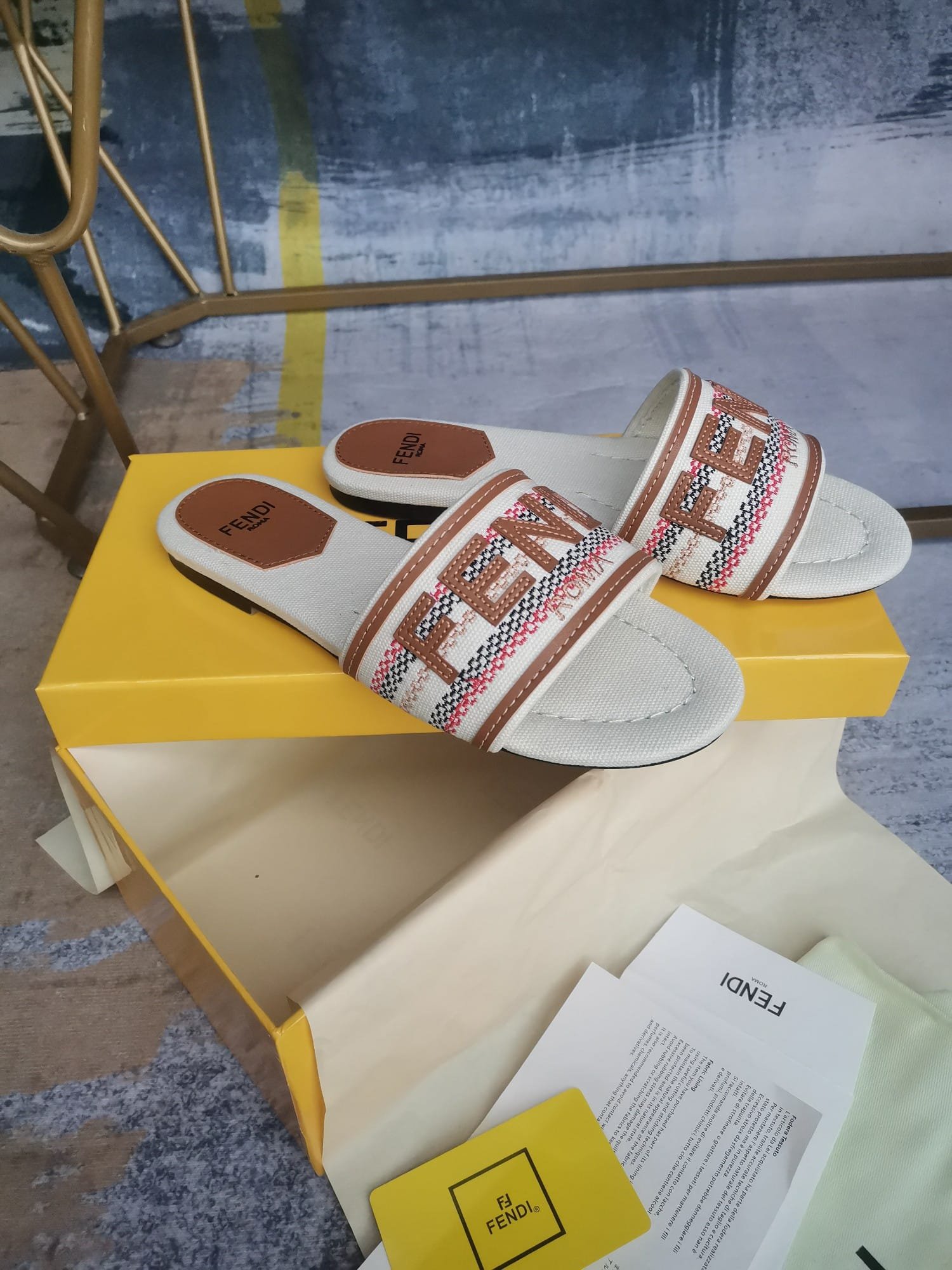 F**di Signature Beige Canvas Slides 8R8092Ao0Xf1Lru