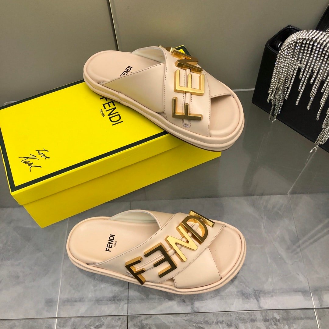 F**di F**digraphy Leather Slides Light Pink