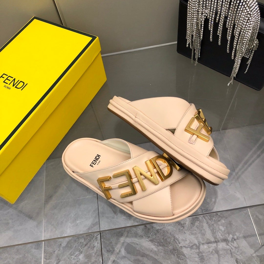 F**di F**digraphy Leather Slides Light Pink