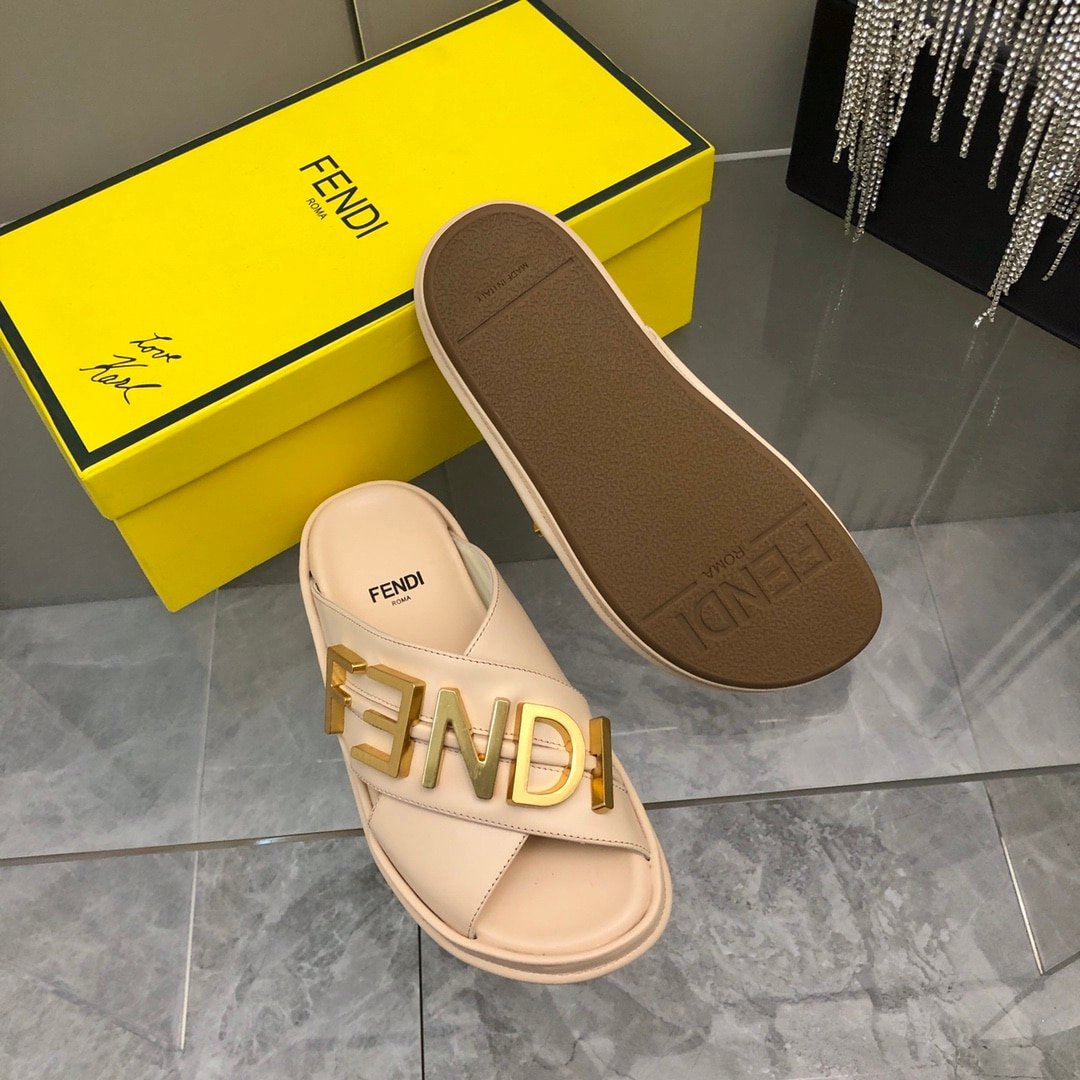 F**di F**digraphy Leather Slides Light Pink