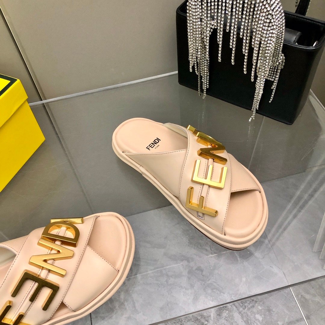 F**di F**digraphy Leather Slides Light Pink