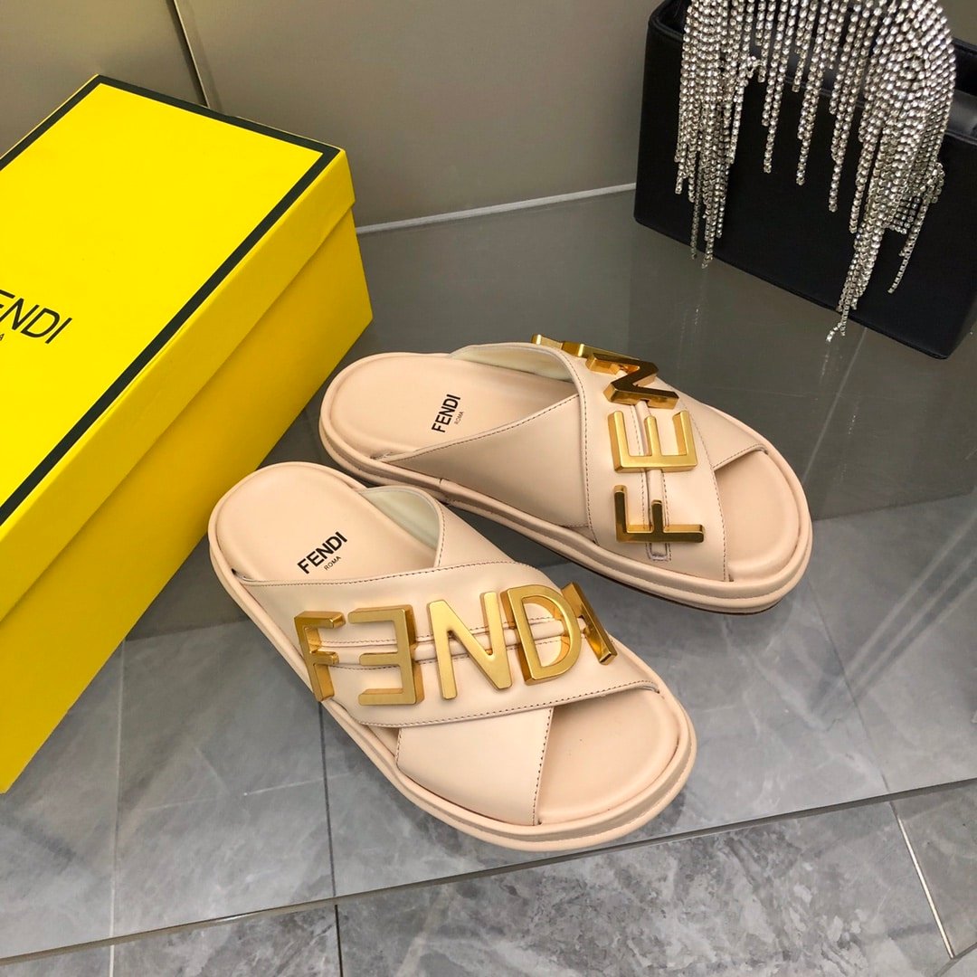 F**di F**digraphy Leather Slides Light Pink