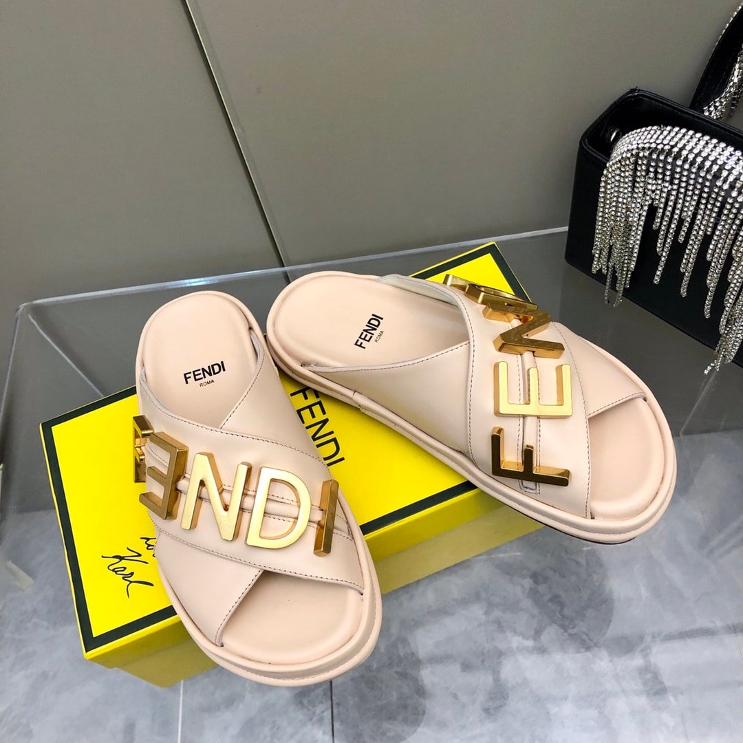 F**di F**digraphy Leather Slides Light Pink