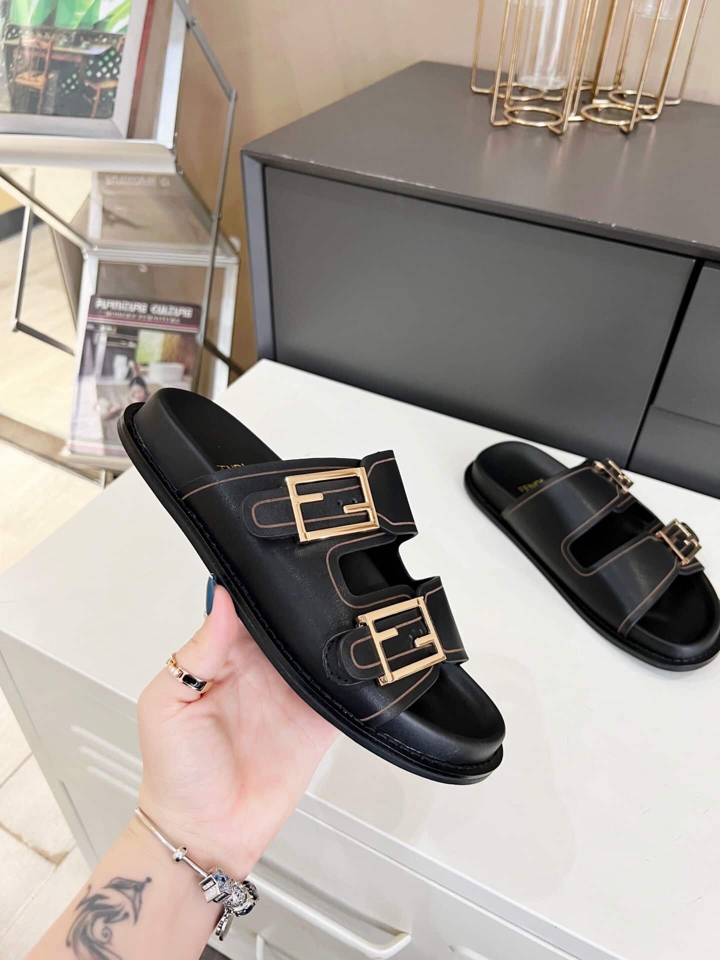 F**di Feel Leather Slides Black