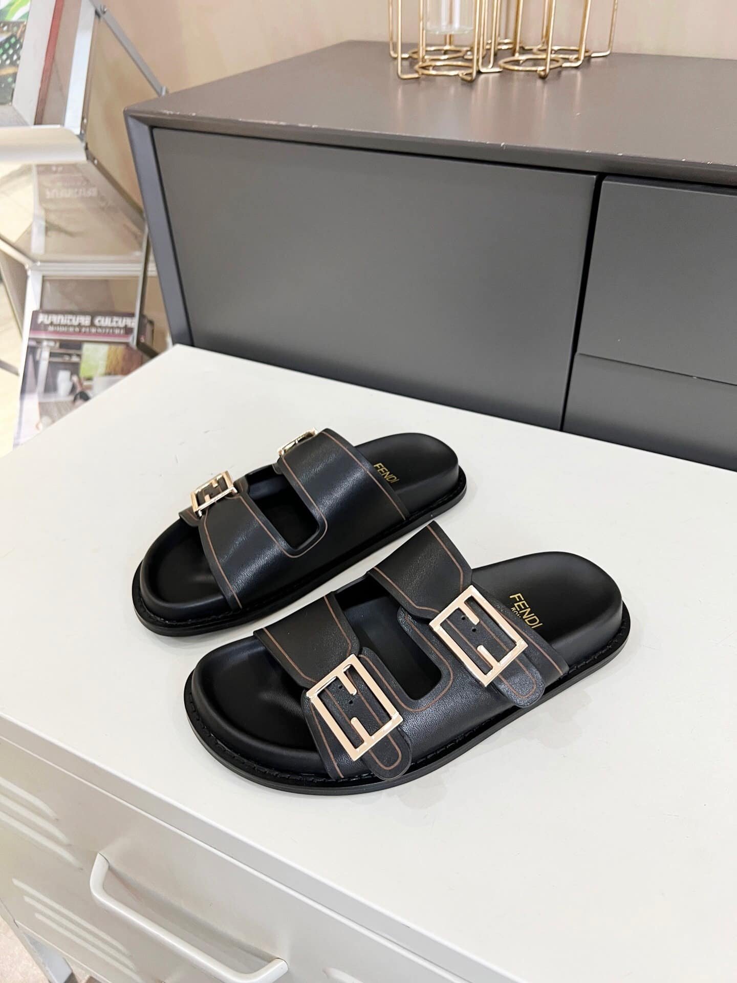 F**di Feel Leather Slides Black