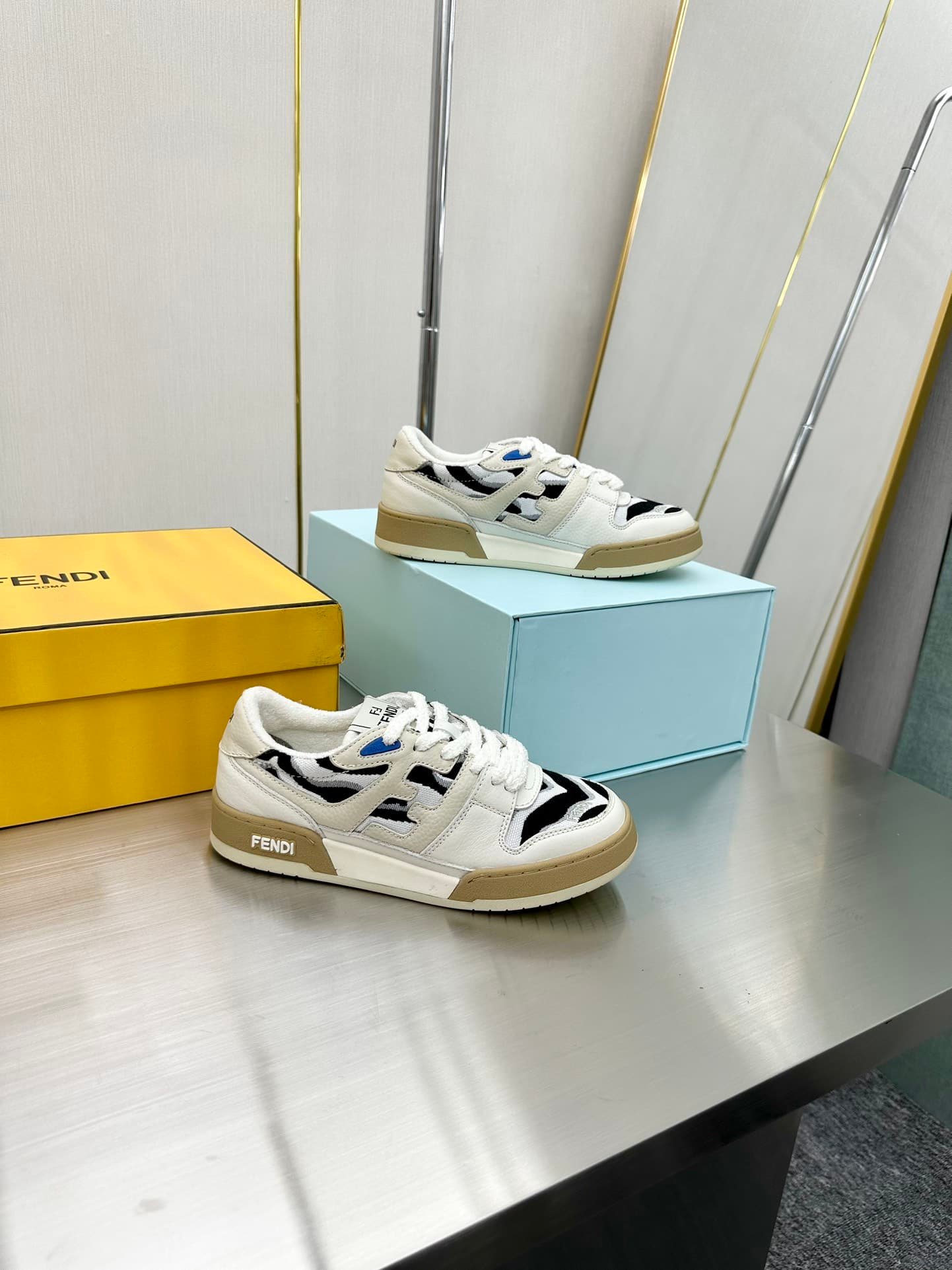 F**di Match Leather Low Tops White And Black