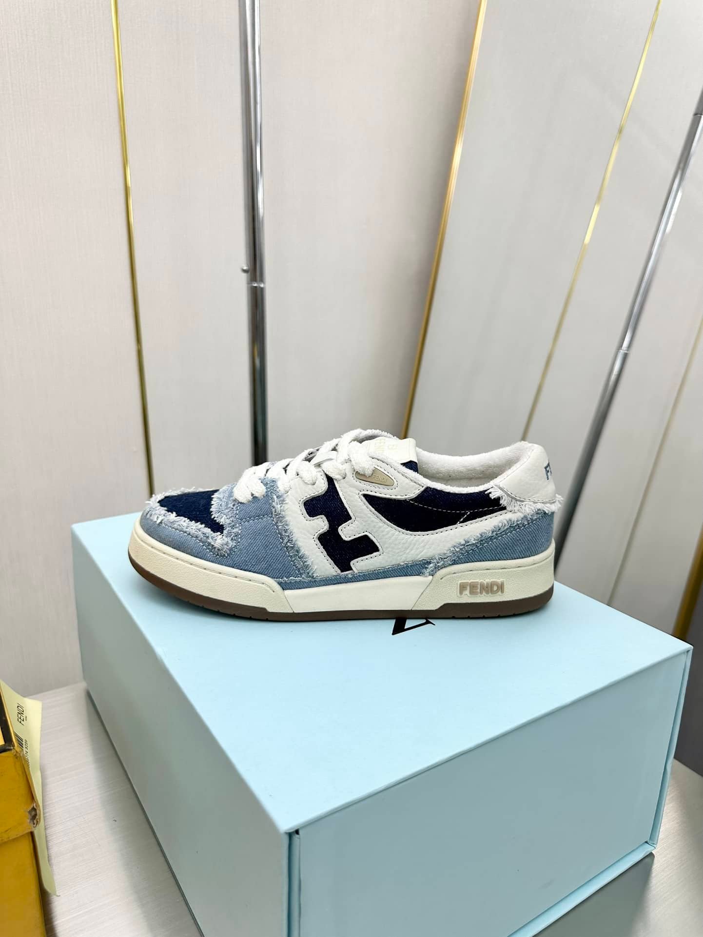F**di Match Suede Low Tops Denim Blue 7E1495Amf1F1Jid