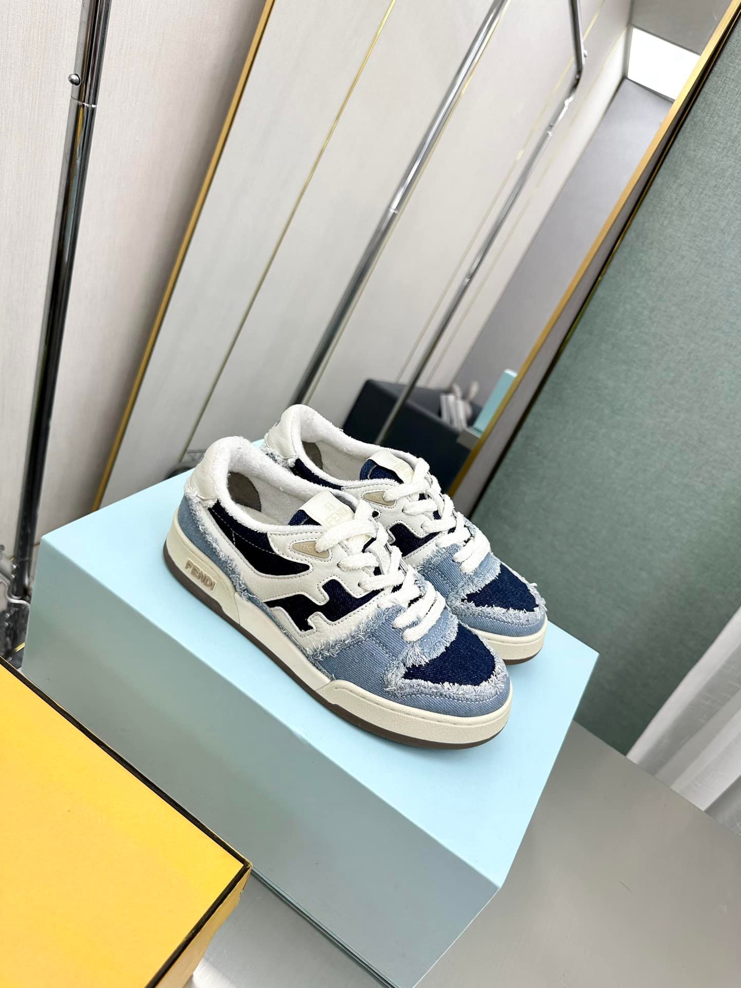 F**di Match Suede Low Tops Denim Blue 7E1495Amf1F1Jid