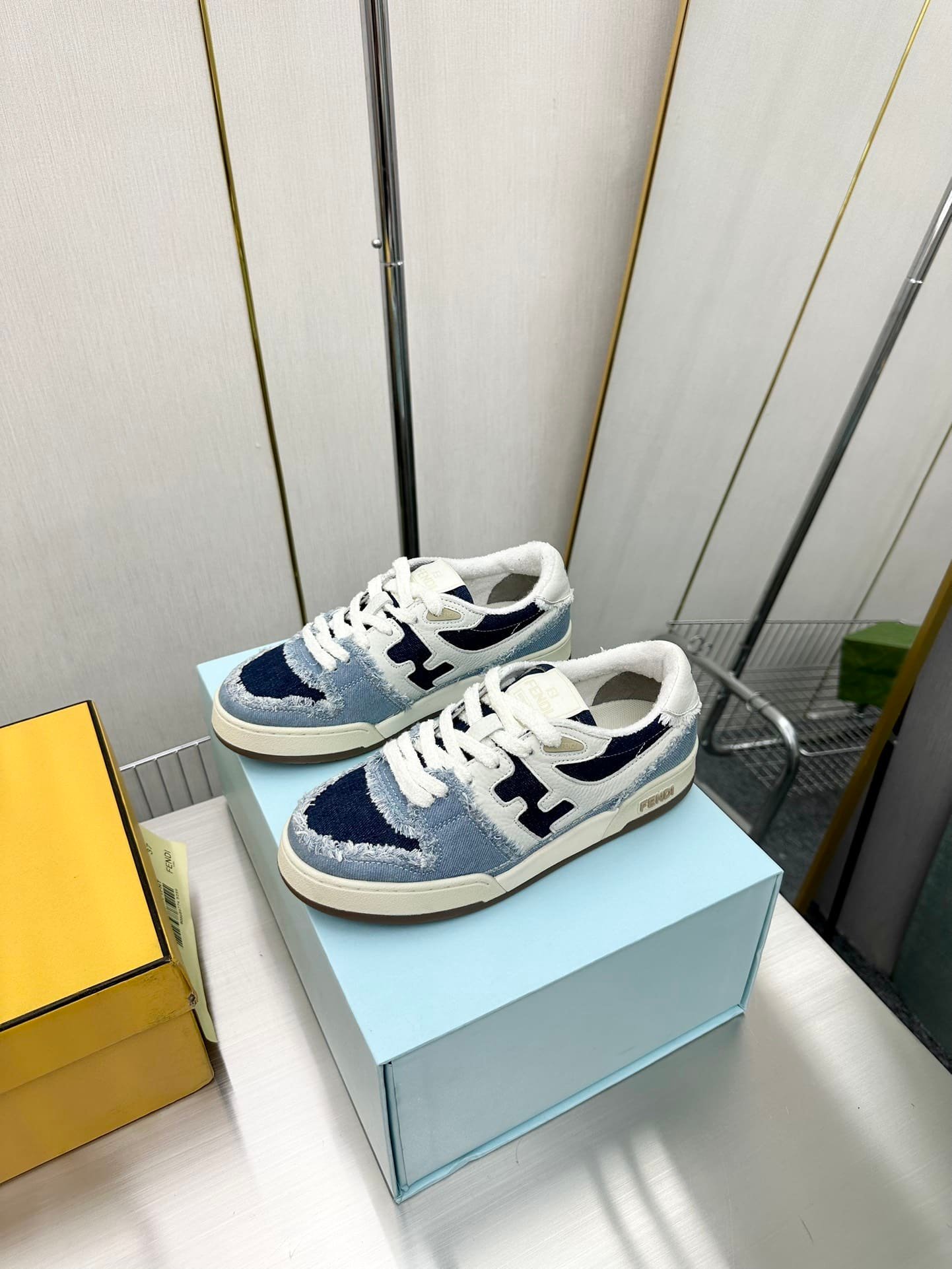 F**di Match Suede Low Tops Denim Blue 7E1495Amf1F1Jid