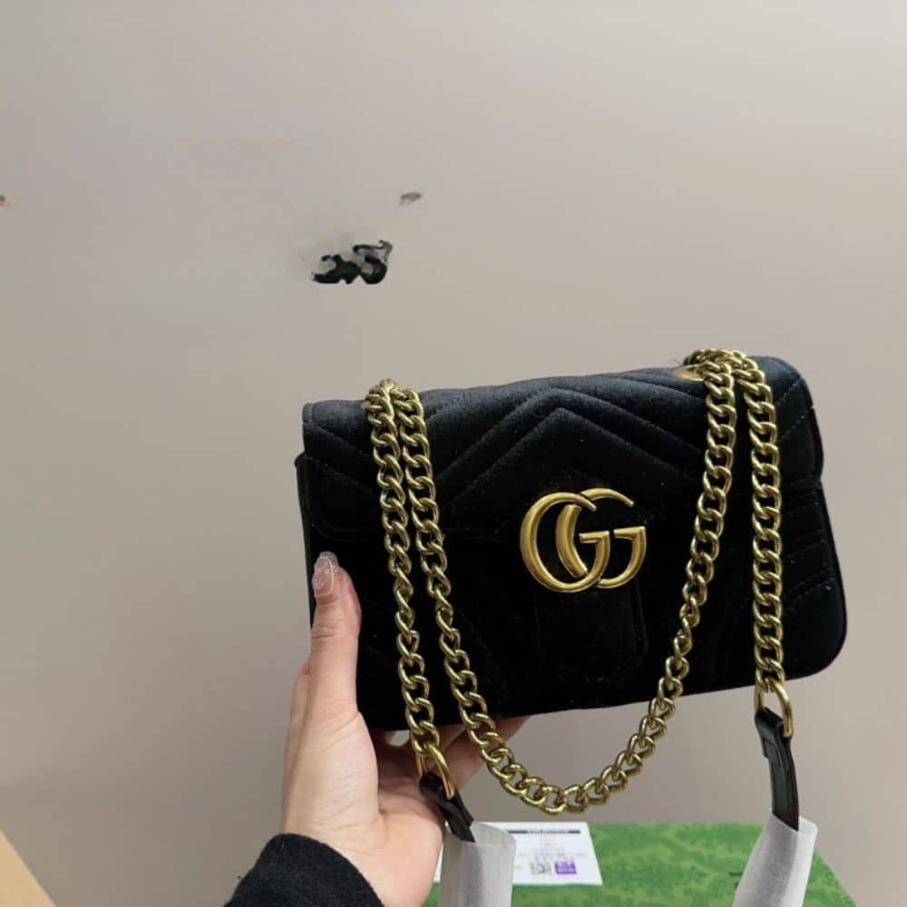 Gvc*1 Marmont Velvet Shoulder Bag Black 21Cm