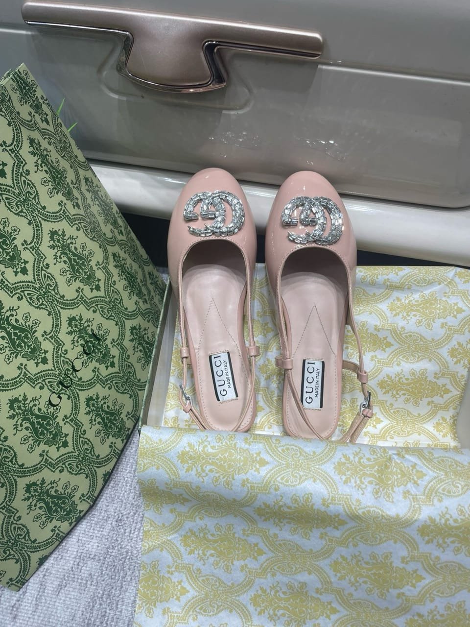 Gvc*1 Logo Embellished Slingback Flats Light Pink