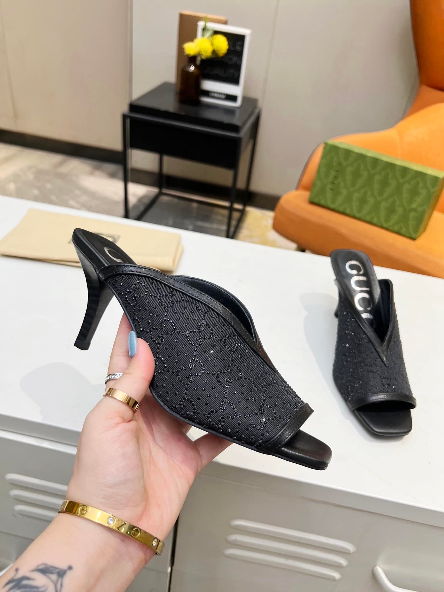 Gvc*1 Black Gg Demi Embellished Black