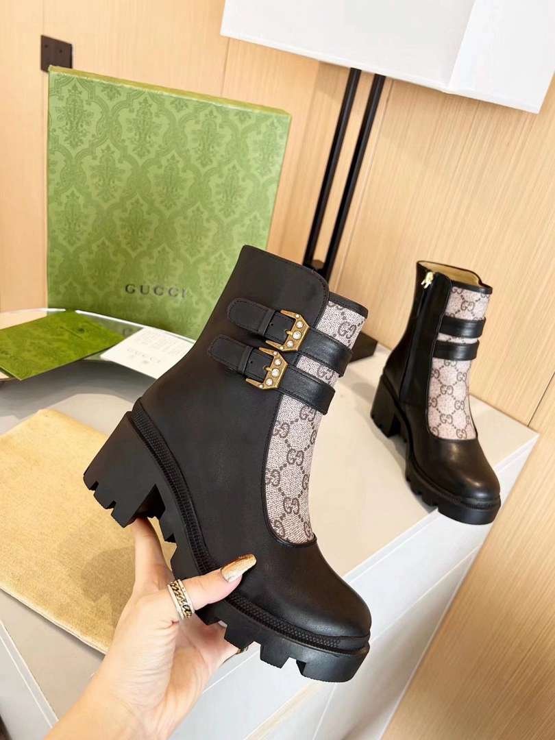 Gvc*1 Women’s Gg Ankle Boot With Buckles Black And Beige 701100Uvv201182