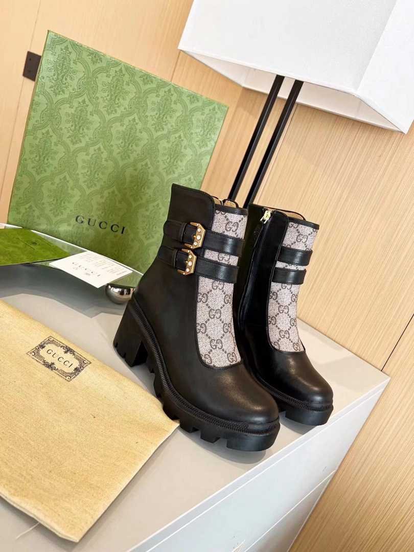 Gvc*1 Women’s Gg Ankle Boot With Buckles Black And Beige 701100Uvv201182