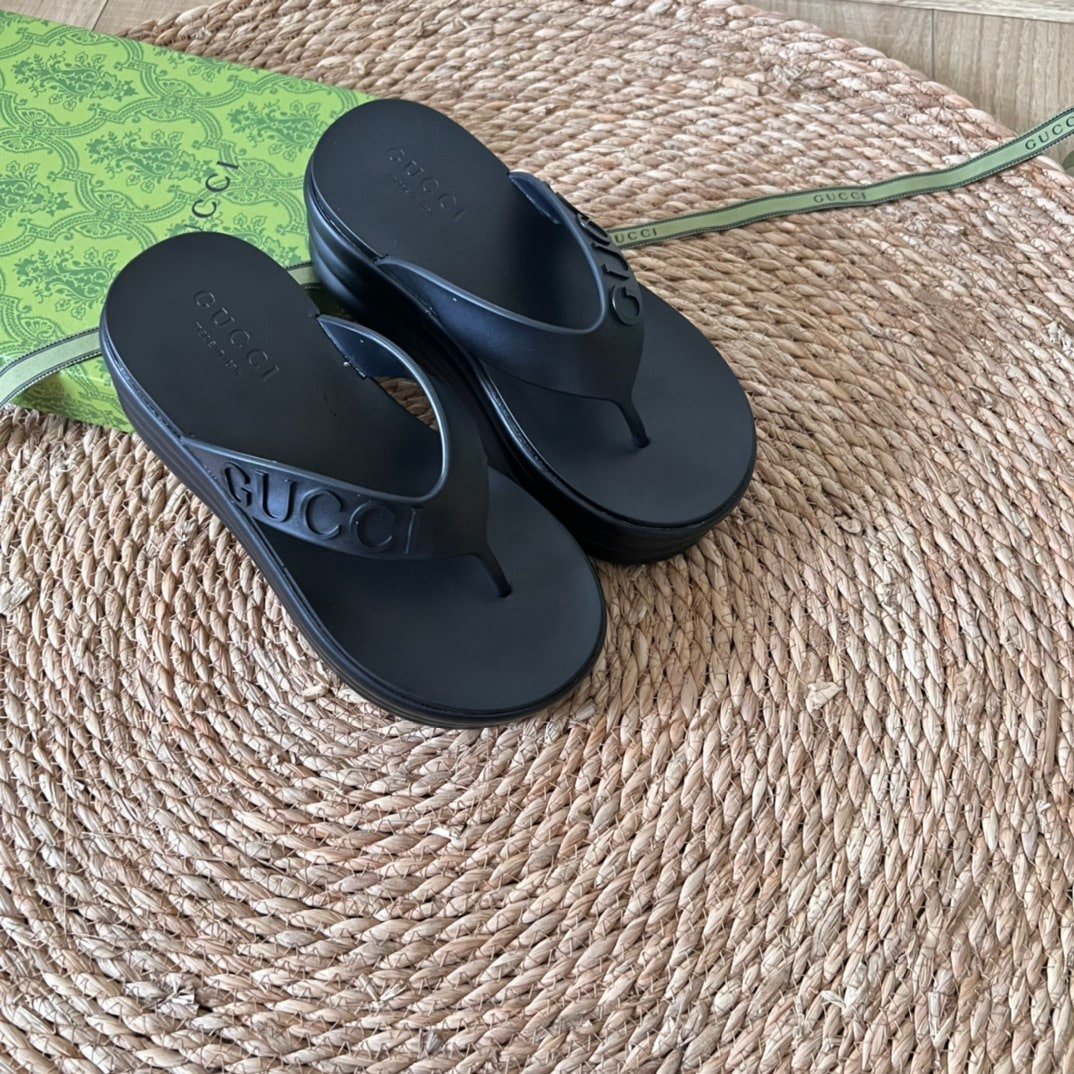 Gvc*1 Tarifa Rubber Platform Flip Flops Black