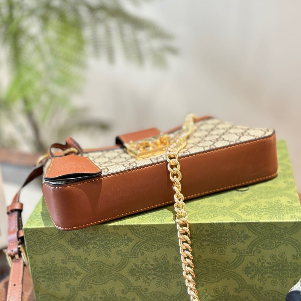 Gvc*1 Padlock Small Shoulder Bag Brown 25Cm 811705 Khnkg 8534