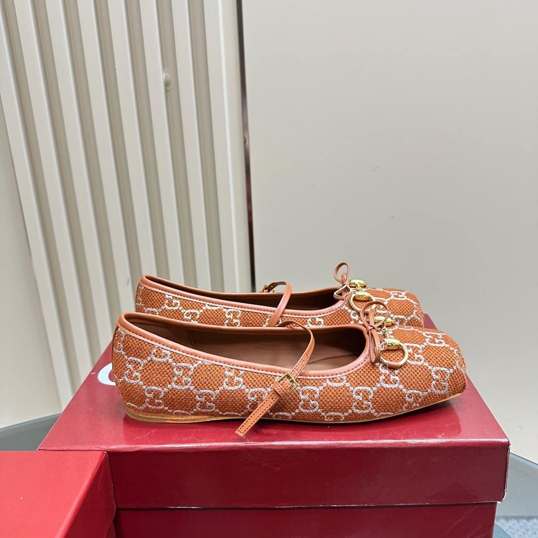 Gvc*1 Women’s Horsebit Ballet Flat Orange