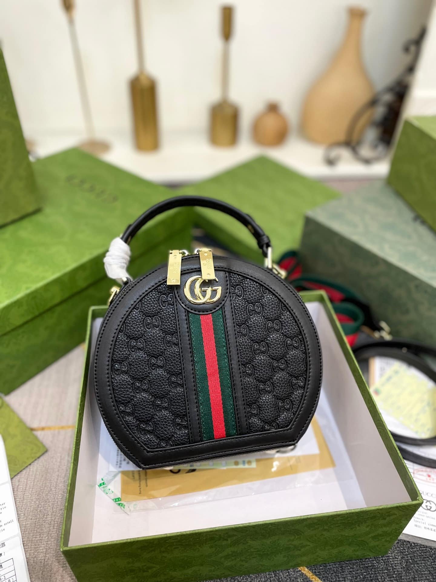 Gvc*1 Ophidian Round Bag Black 20Cm