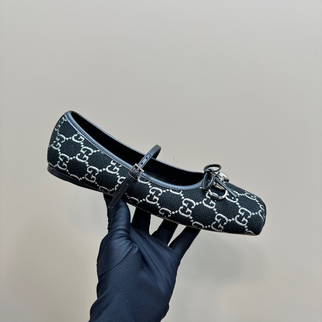 Gvc*1 Women’s Horsebit Ballet Flat Black