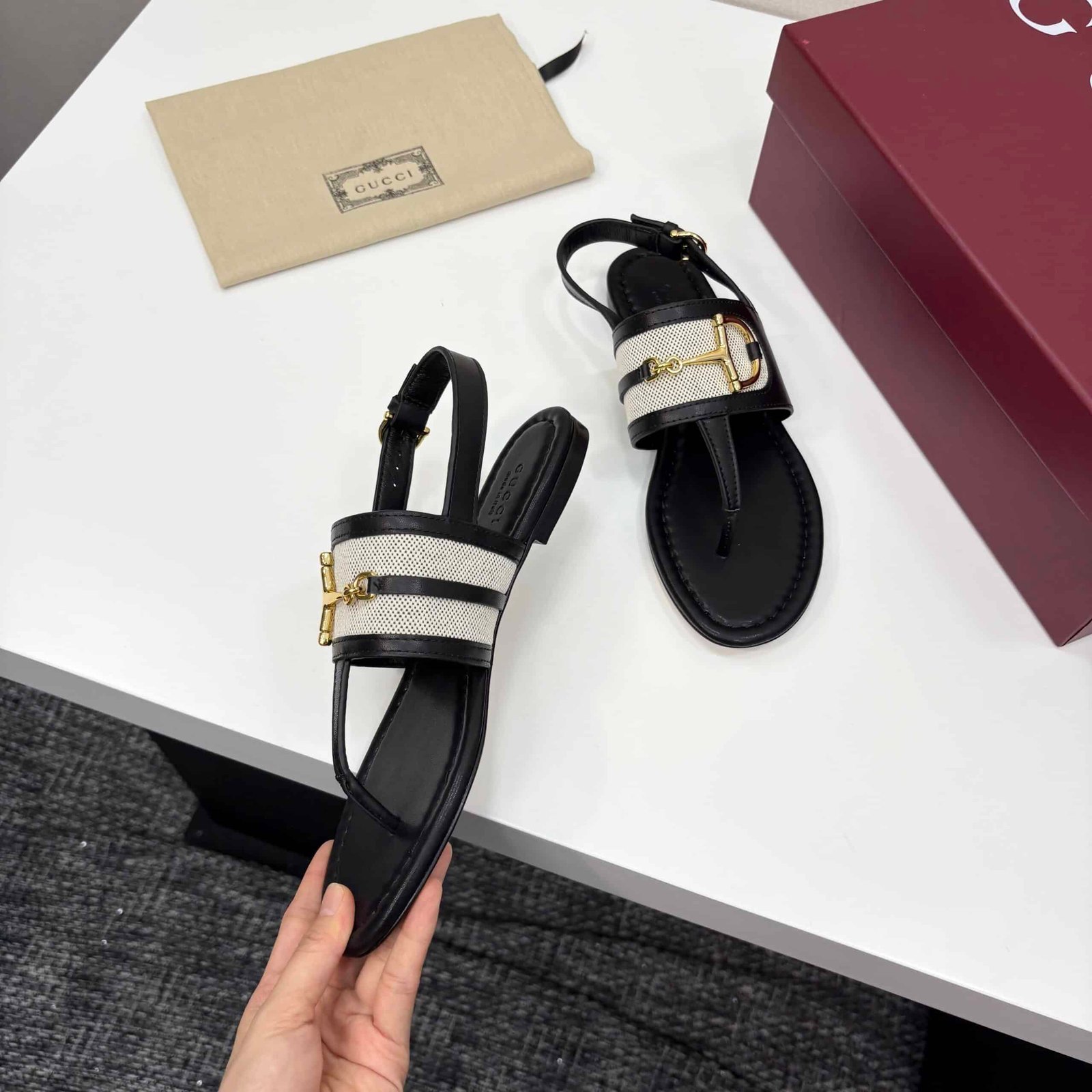 Gvc*1 Women’s Thong Sandal With Horsebit Black 834431 Aaezj 1072