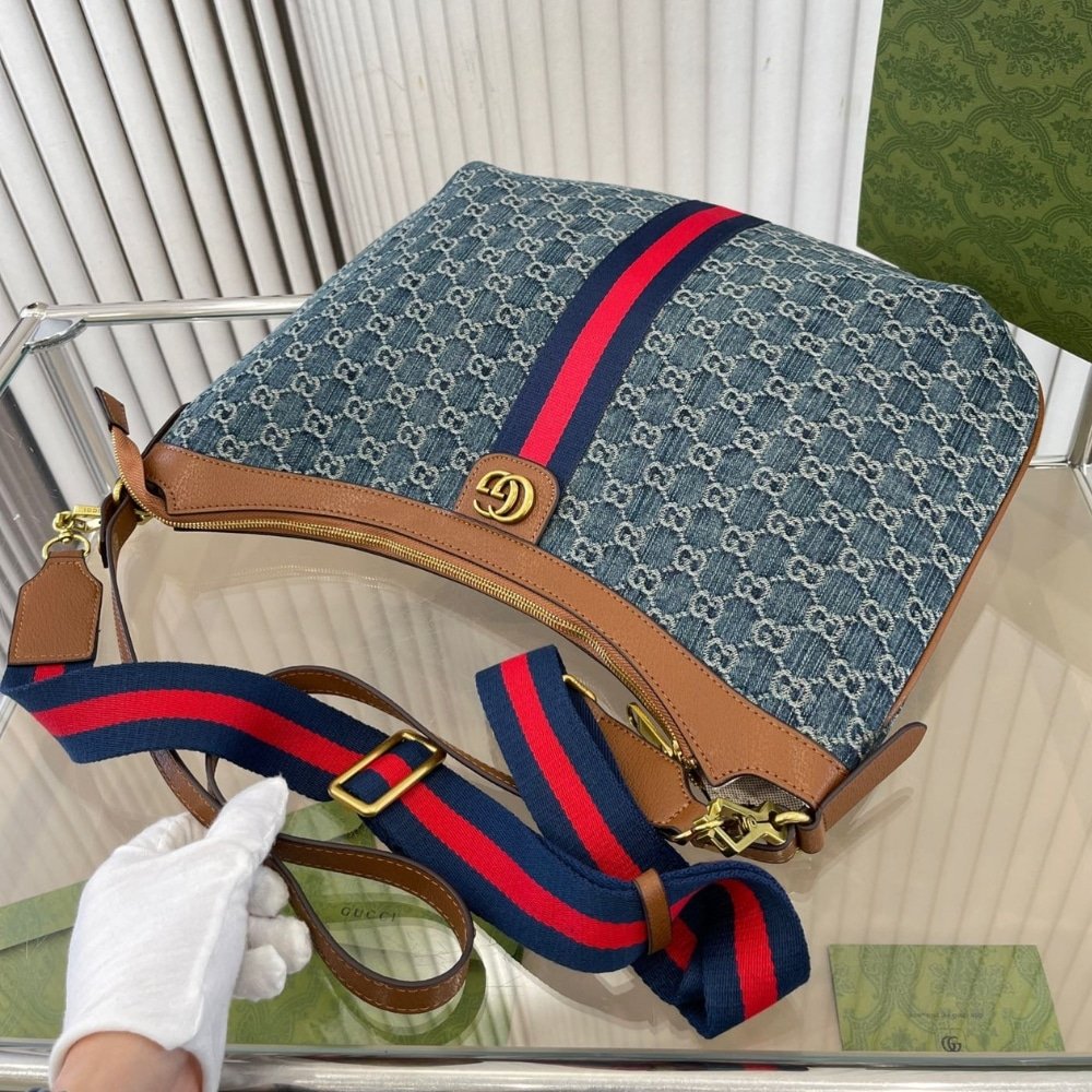 Gvc*1 Ophidia Small Shoulder Bag Blue 42Cm
