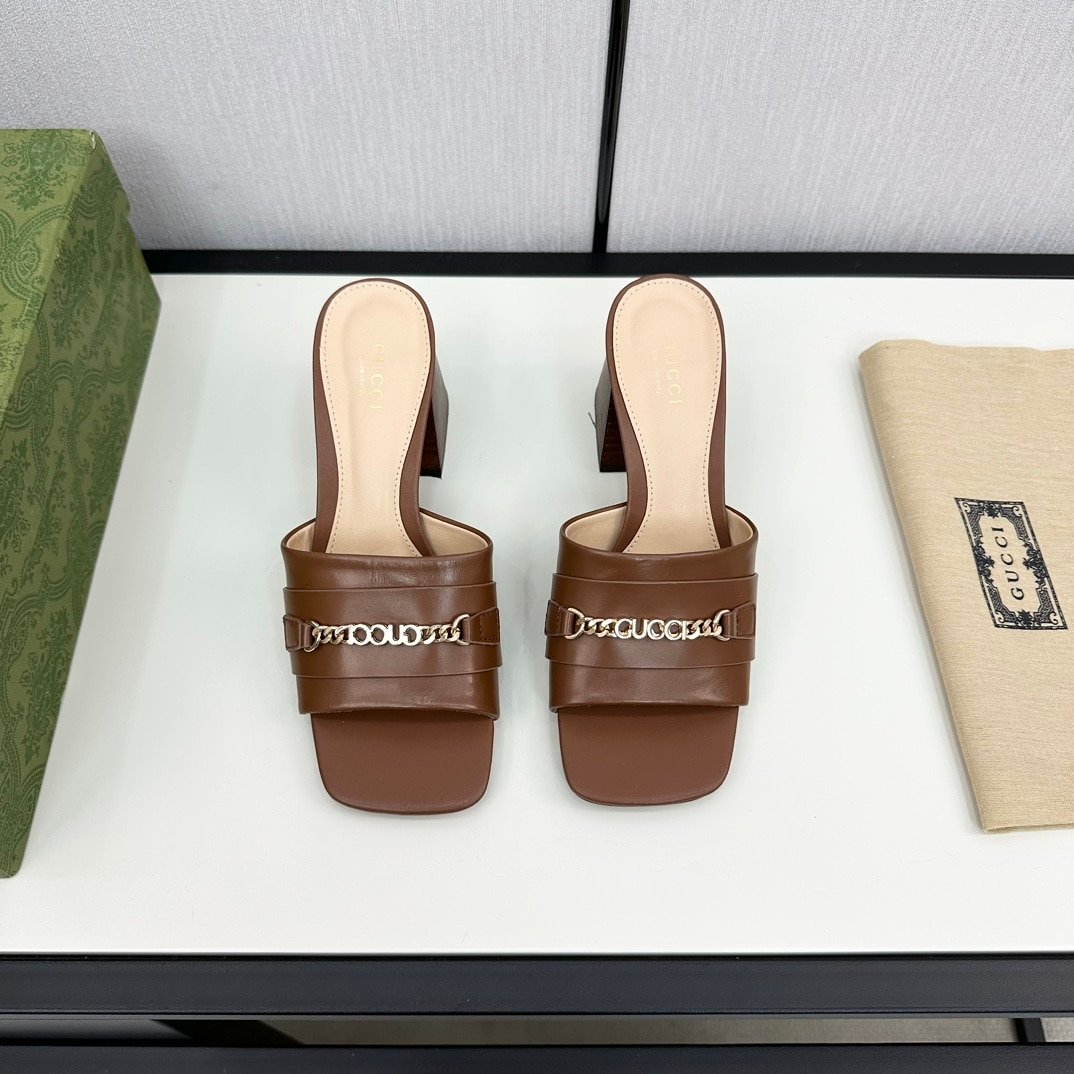 Gvc*1 Signoria Slide Sandal In Brown 786595 Aaboc 2176