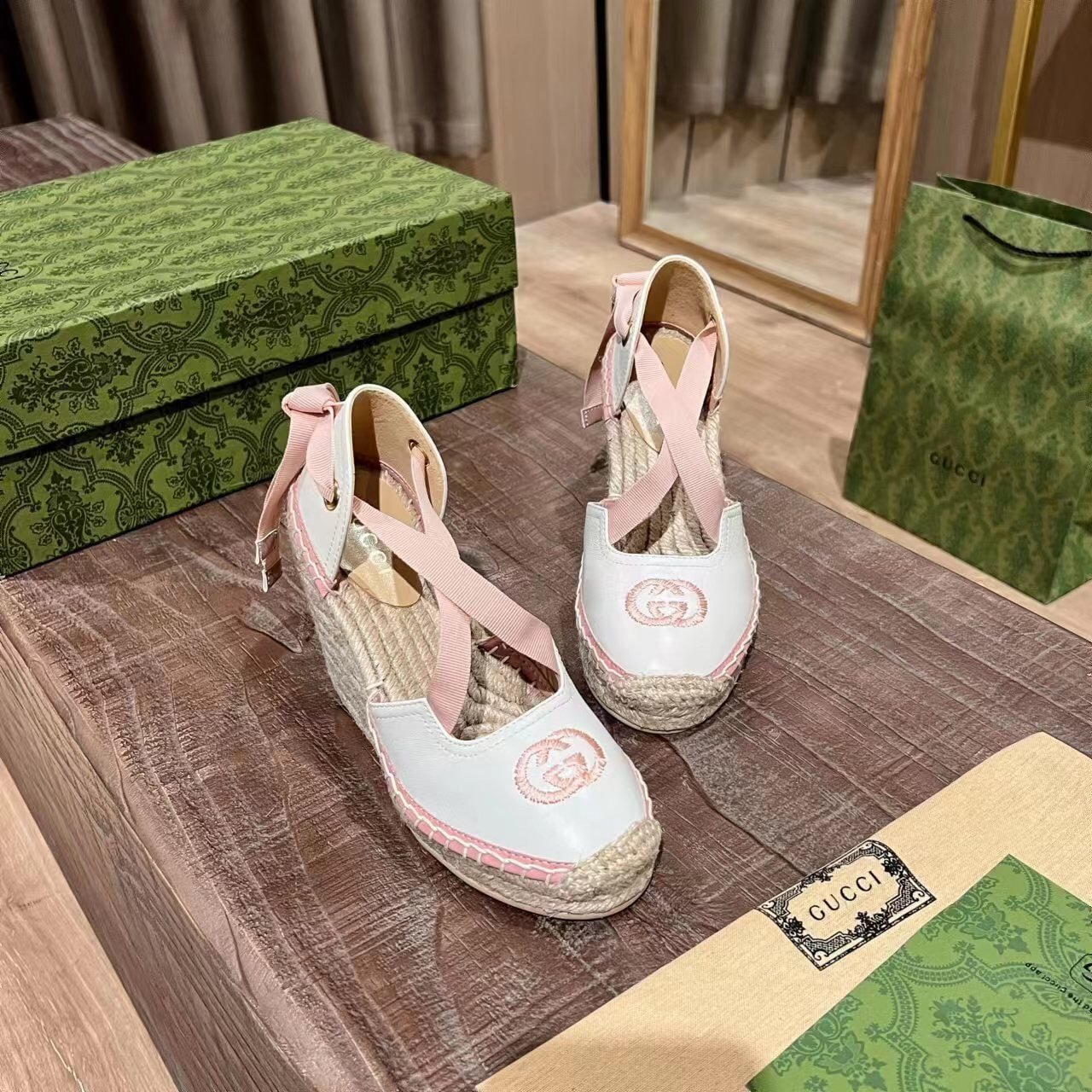 Gvc*1 Gg Canvas Wedge Espadrilles Pink
