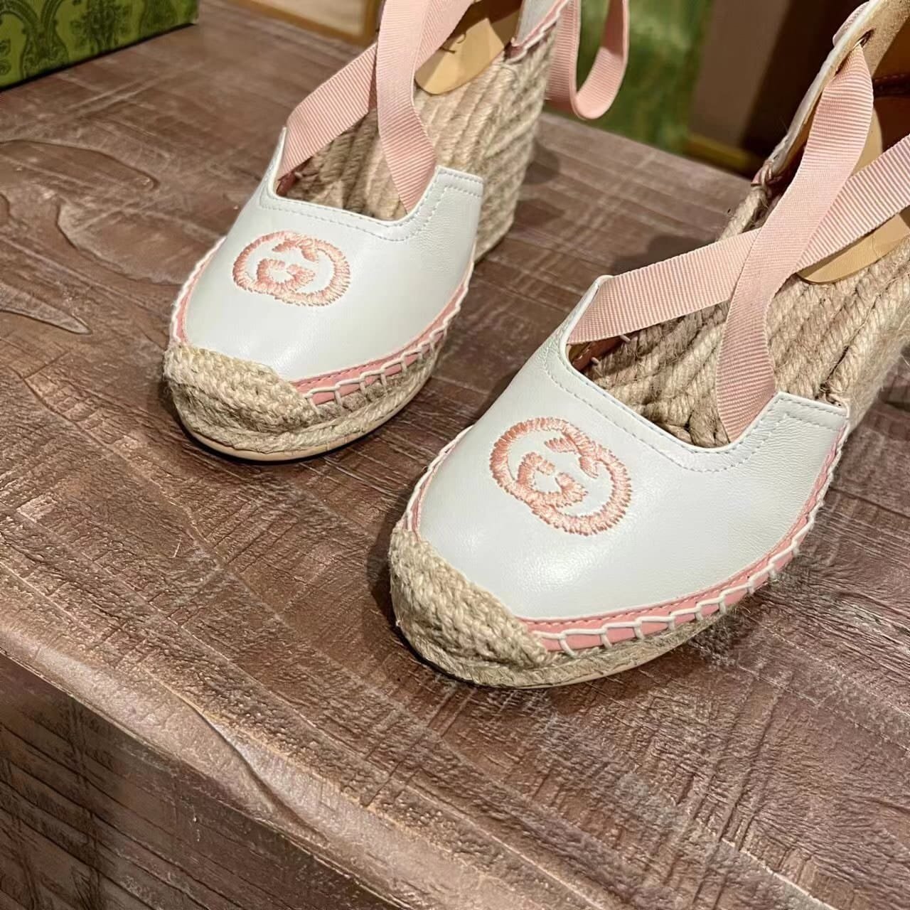 Gvc*1 Gg Canvas Wedge Espadrilles Pink