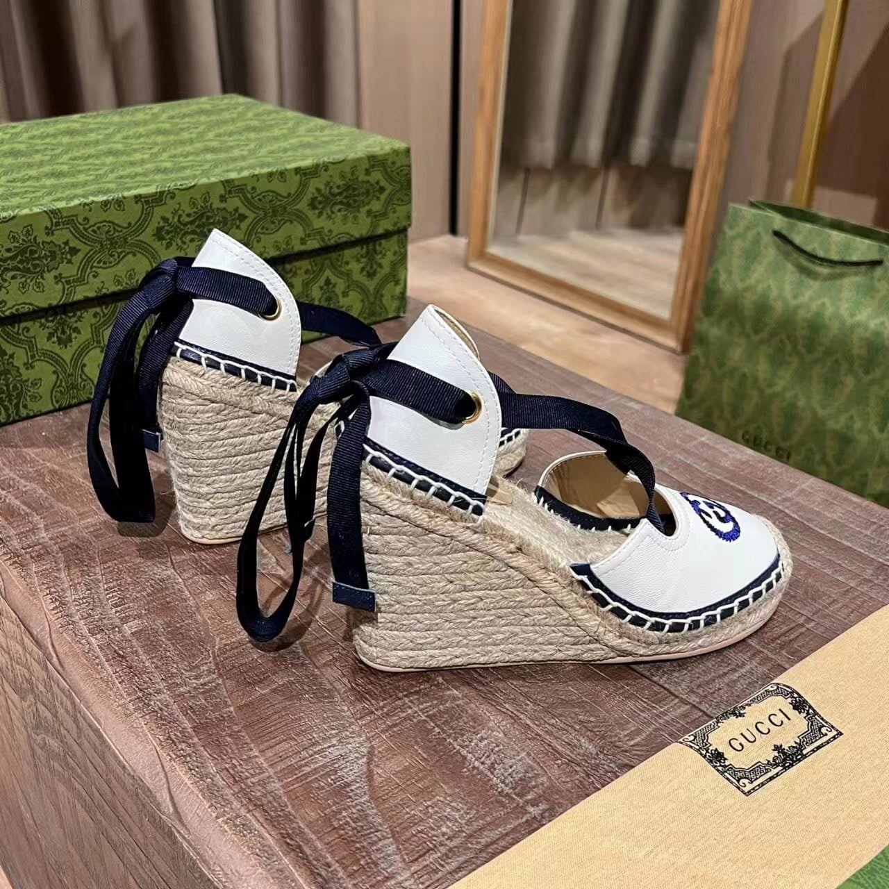 Gvc*1 Gg Canvas Wedge Espadrilles White