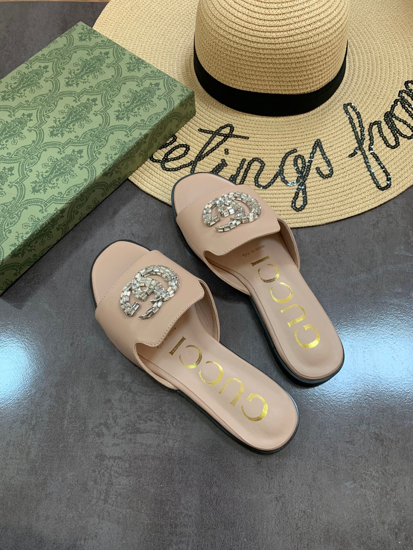 Gvc*1 Double G Slippers Leather Beaded In Beige