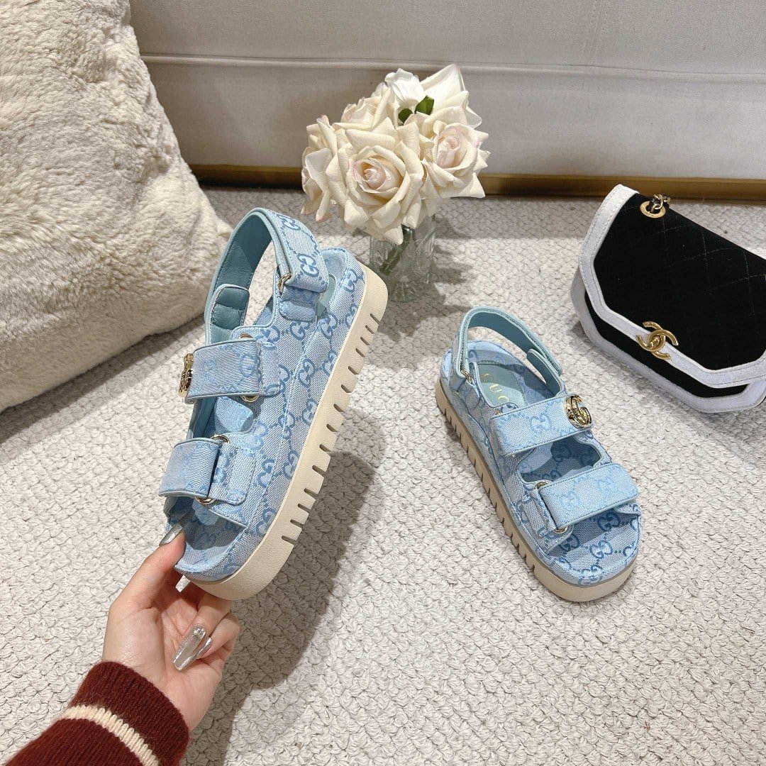 Gvc*1 Women’s Sandal With Double G Light Blue 816630 Fad9G 4956