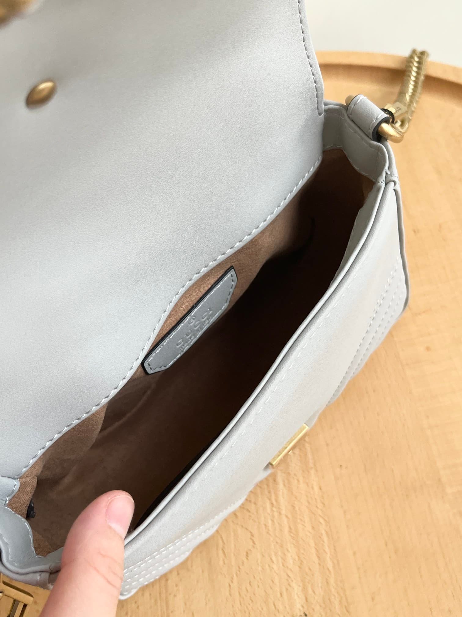 Gvc*1 Gg Marmont Matelassé Chevron Leather Mini Top Handle Bag Light Grey 21Cm 547260 Aabzc 1712