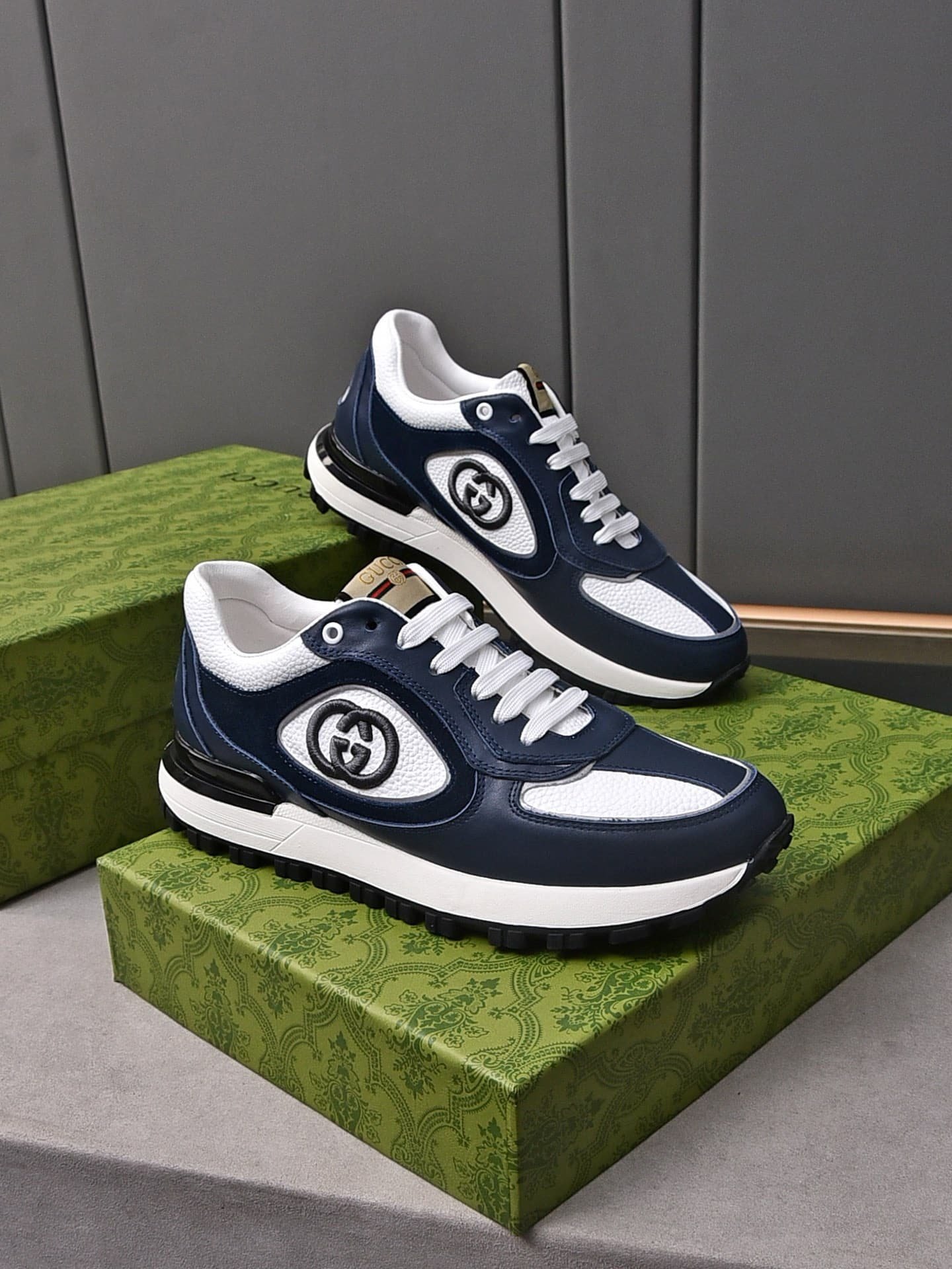 Gvc*1 Double G Men’S Run Sneaker Blue
