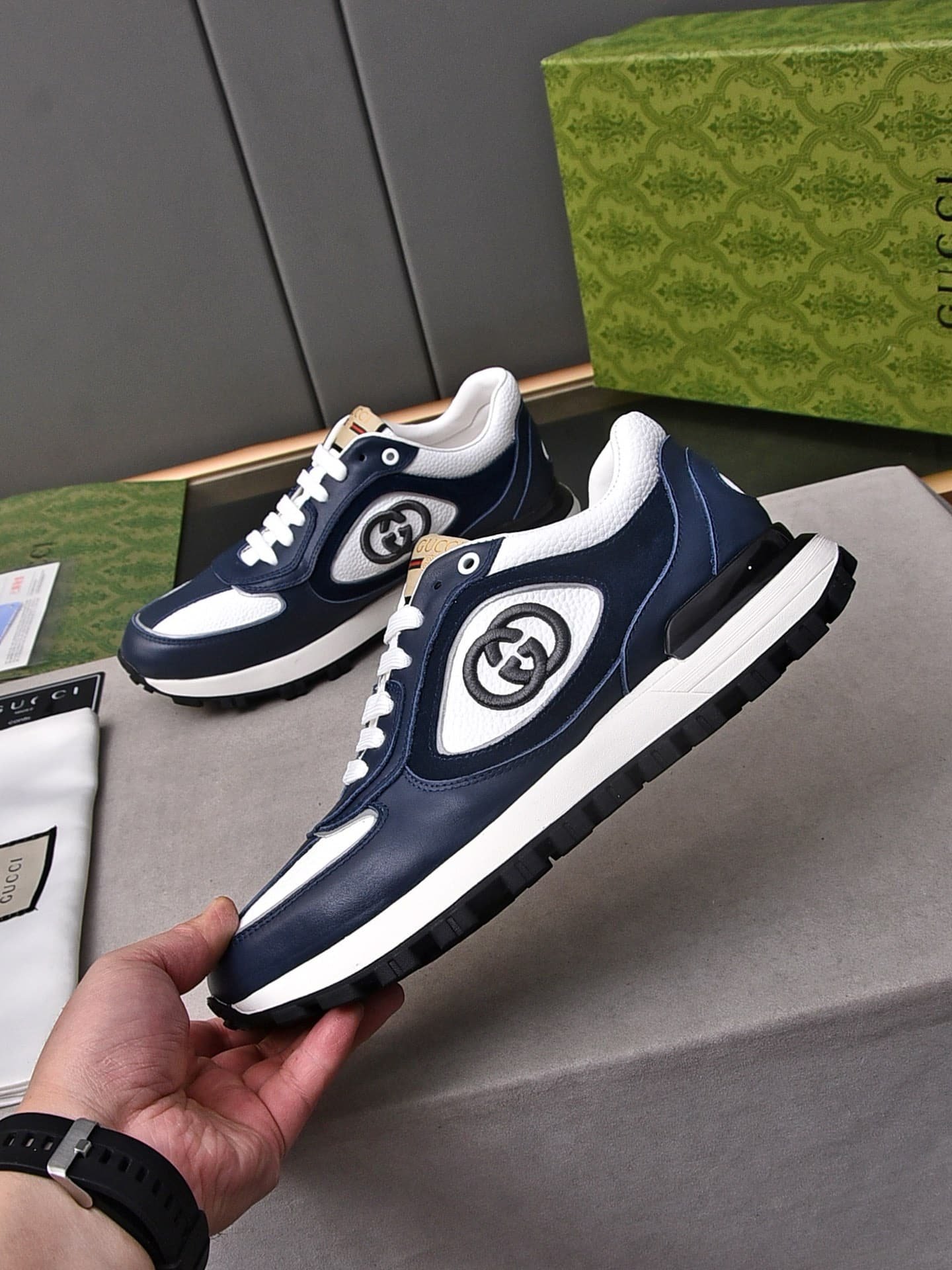 Gvc*1 Double G Men’S Run Sneaker Blue