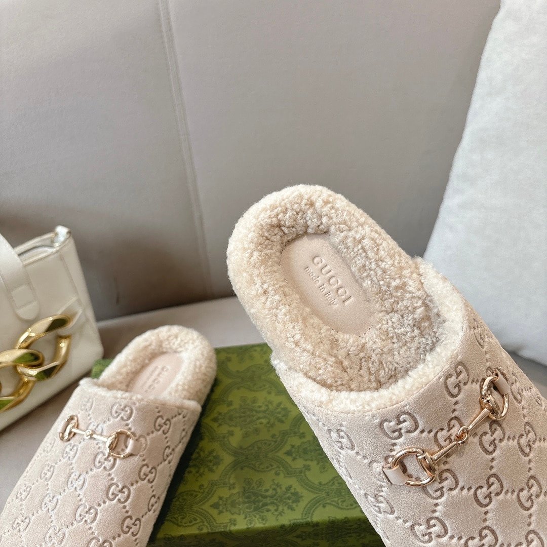 Gvc*1 Women’s Mule With Horsebit Gg Suede Natural