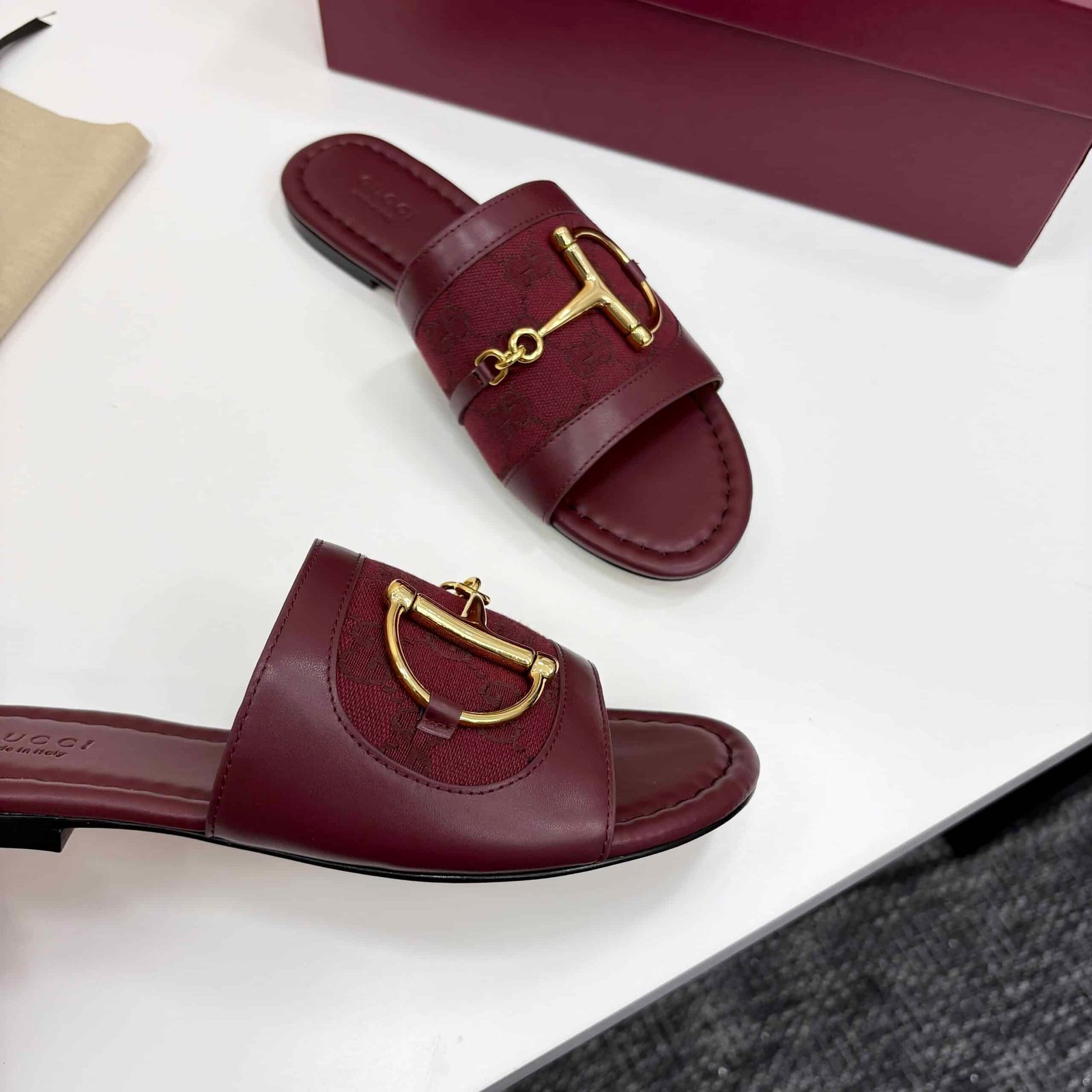 Gvc*1 Women’s Slide Sandal With Horsebit Rosso Ancora Red 834427 Aae04 6273