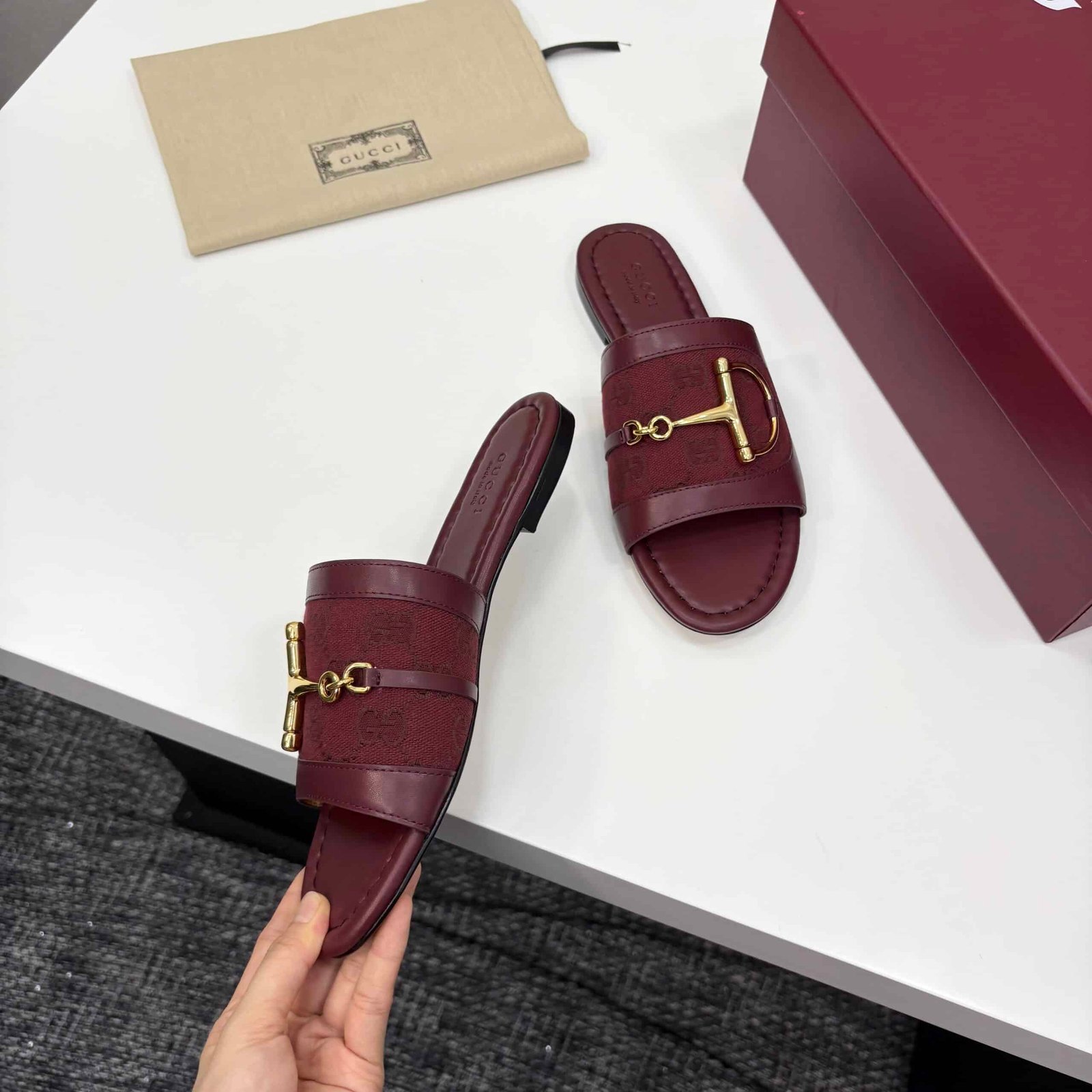Gvc*1 Women’s Slide Sandal With Horsebit Rosso Ancora Red 834427 Aae04 6273