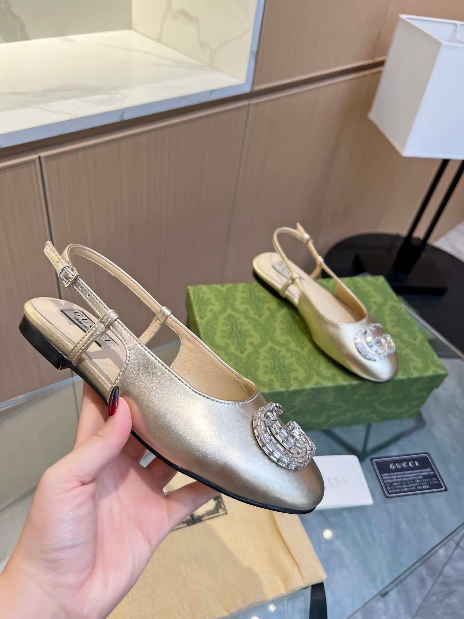 Gvc*1 Gg Crystal Slingback Silver