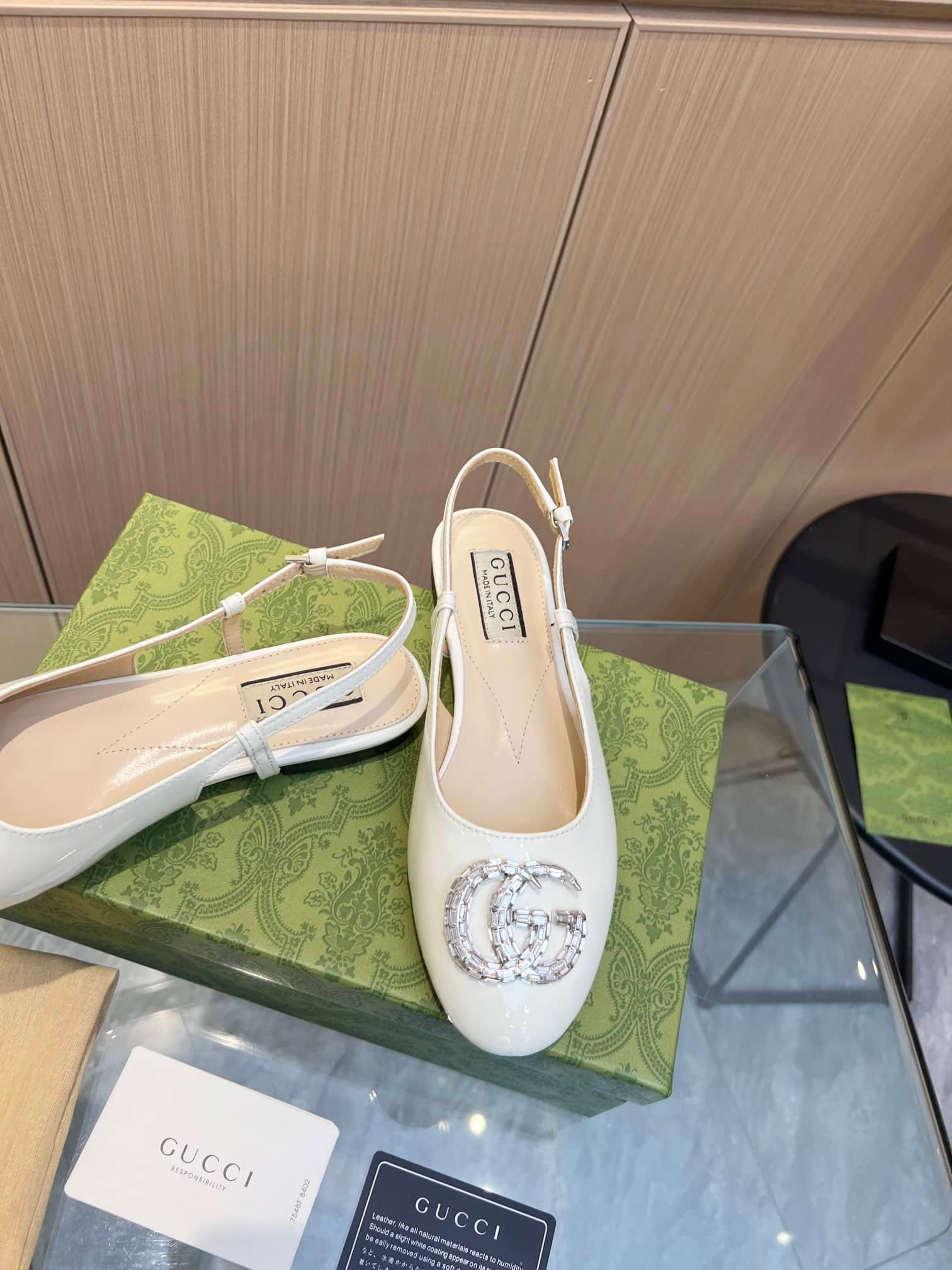 Gvc*1 Gg Crystal Slingback White