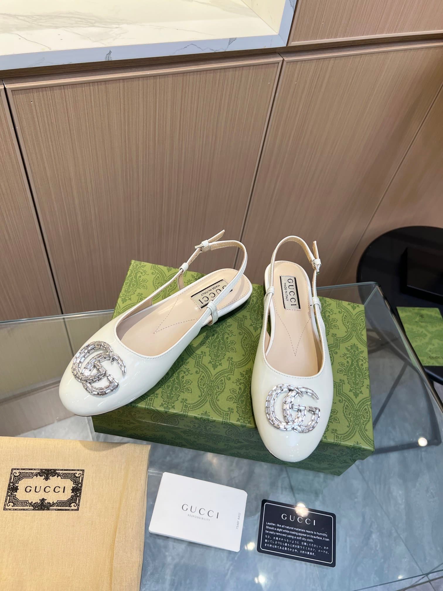 Gvc*1 Gg Crystal Slingback White