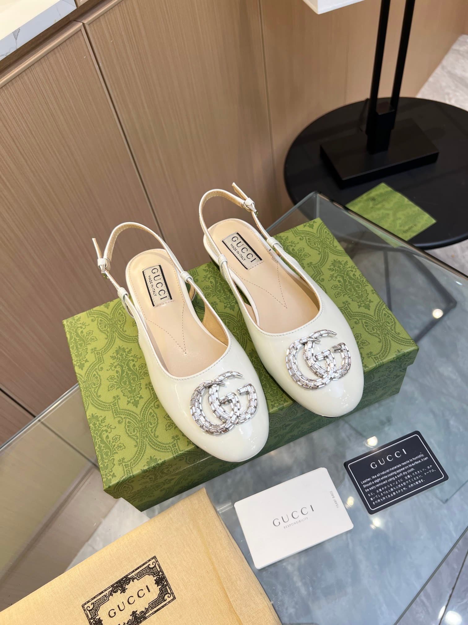 Gvc*1 Gg Crystal Slingback White