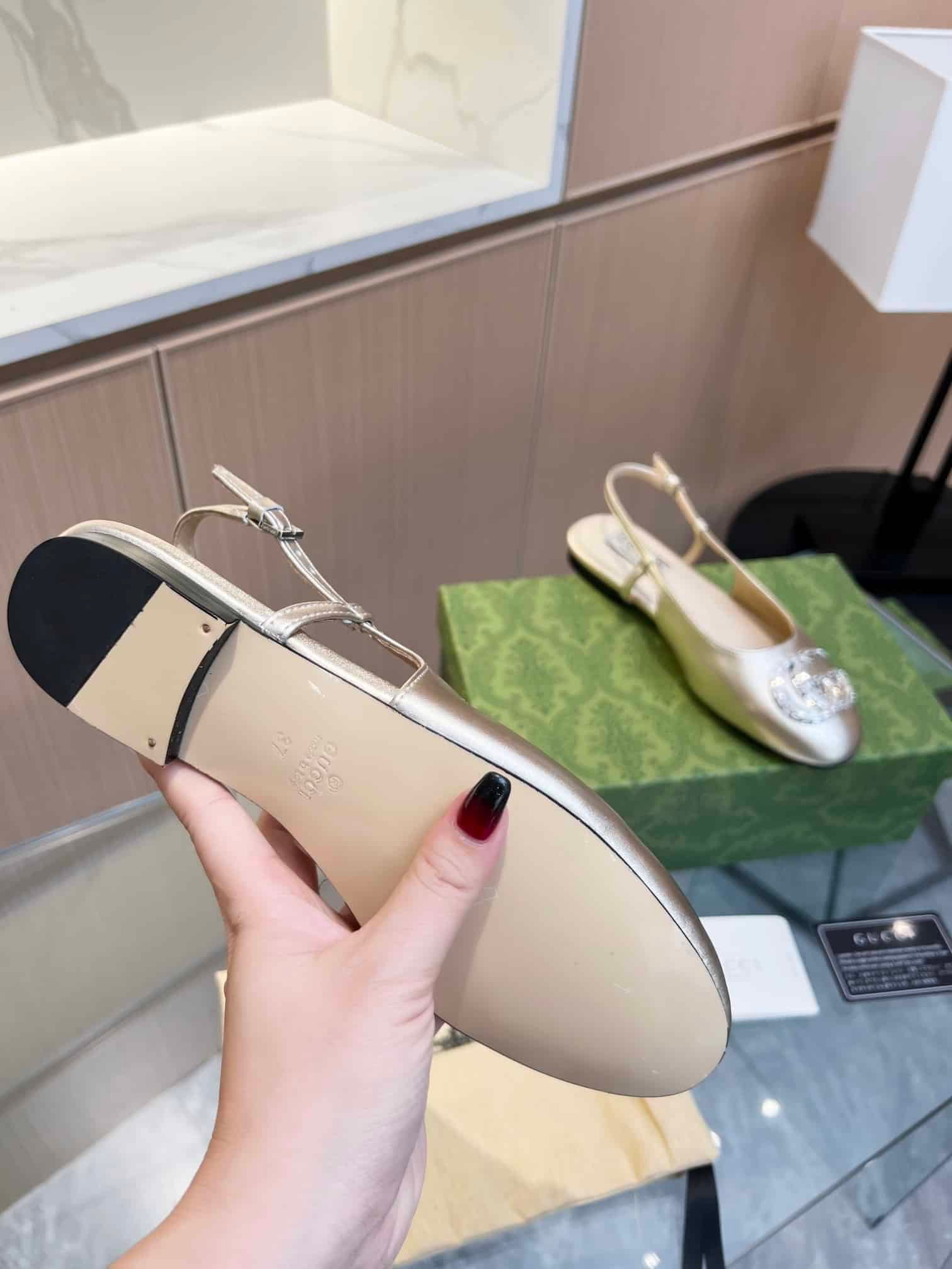 Gvc*1 Gg Crystal Slingback Silver