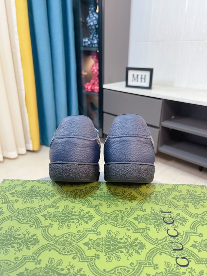 Gvc*1 Gg Canvas And Leather Low Top Sneaker Blue