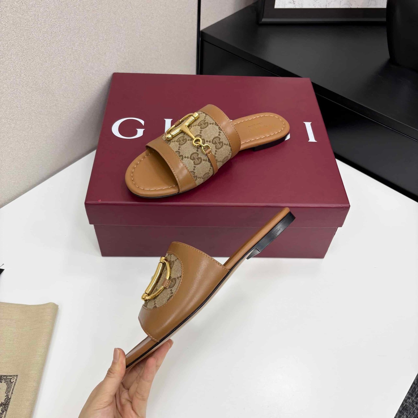 Gvc*1 Women’s Slide Sandal With Horsebit Light Brown 834427 Aae05 2747