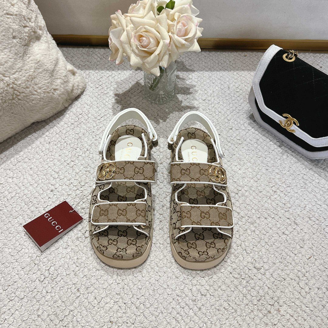 Gvc*1 Women’s Sandal With Double G Beige 816630 Fad9F 9753