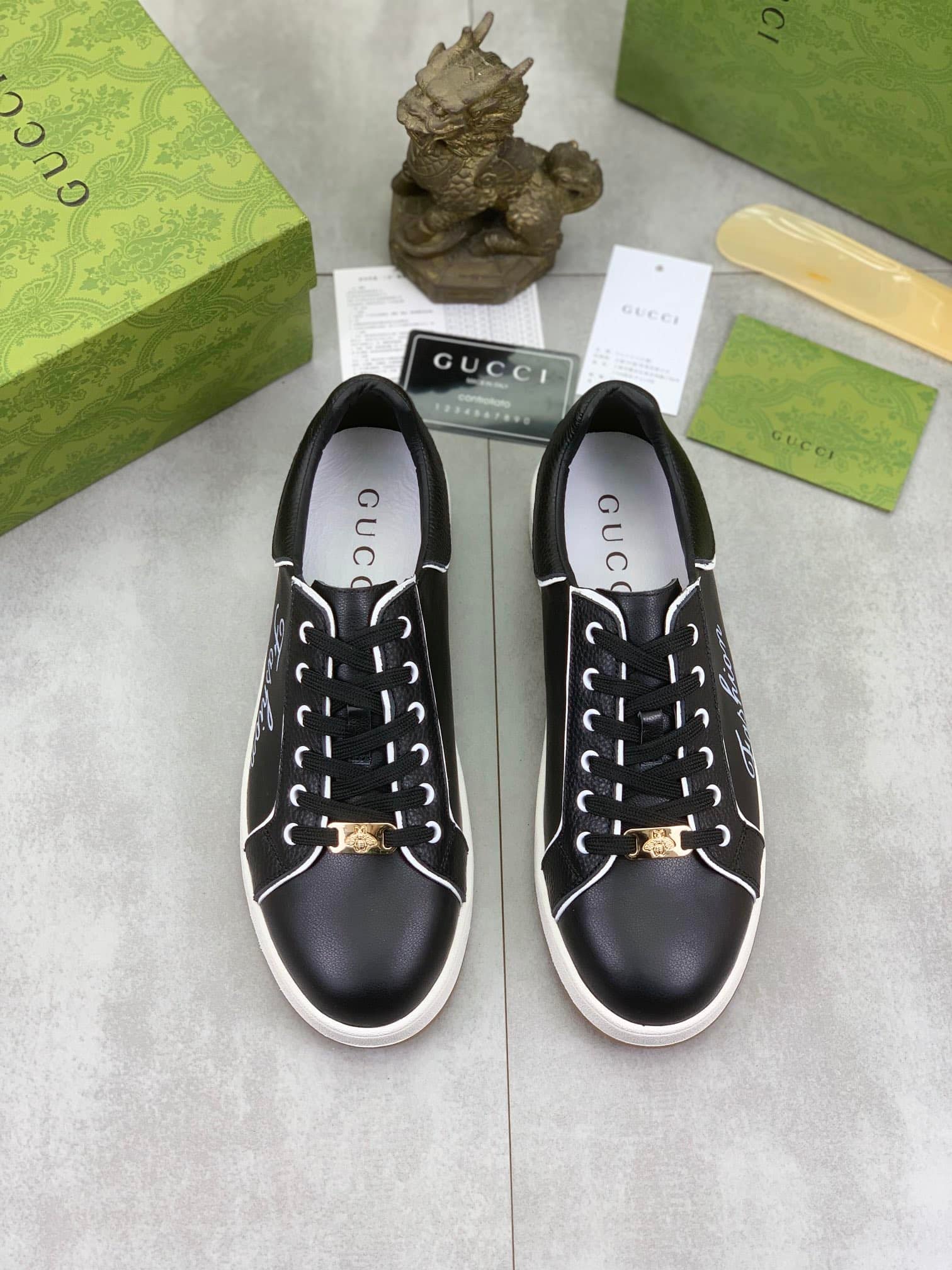 Gvc*1 Classic Fashion Sneaker With Edge Black