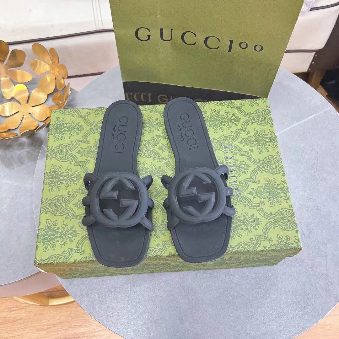 Gvc*1 Women’S Interlocking G Slide Sandal Black ‎780307 J8700 1000